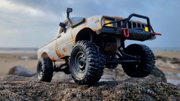 A Rusty Ride - 1/16 Scale Toyota Hilux Beach Run - WPL C24-1 RC Crawler