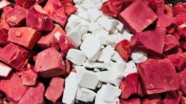 Crunchy Plain & Red Dyed Fresh Gym Chalk Crush | Oddly Satisfying ASMR