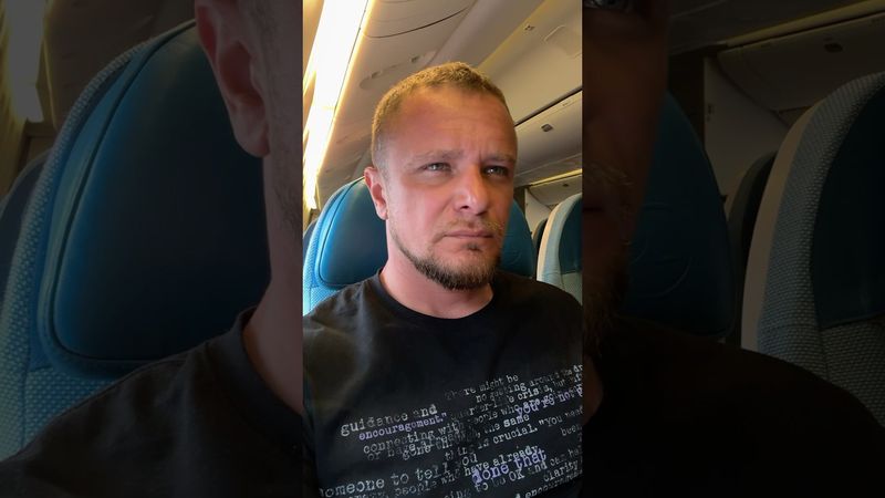 ТБшник в самолете…