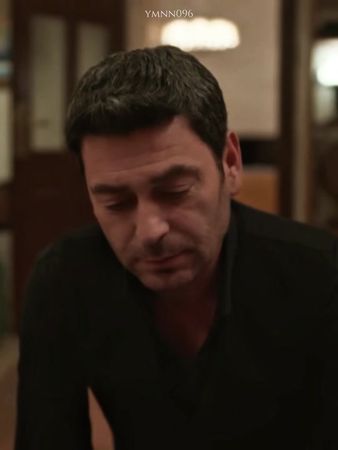 Он не планировал влюбиться в неё. Он дал слово брату — заботиться о н...