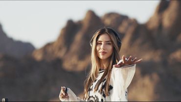 KRISMI - LIve Mix in the Desert 4K | Progressive House / Melodic Techno DJ Mix |
