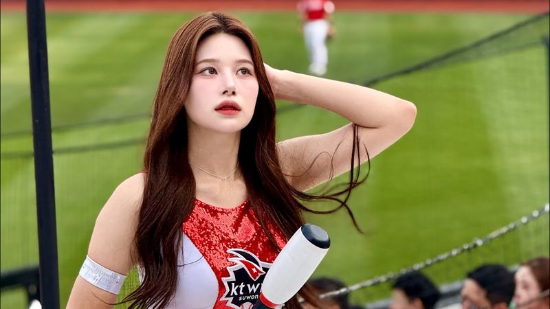 장성우 응원가 부르며 예빈이 미모 감상하세요