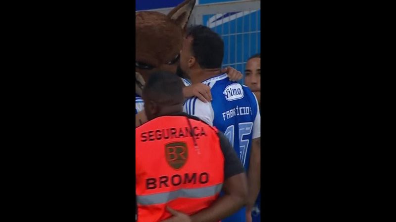 Gol de Fabrício Bruno para o Cruzeiro contra o Santos de Neymar