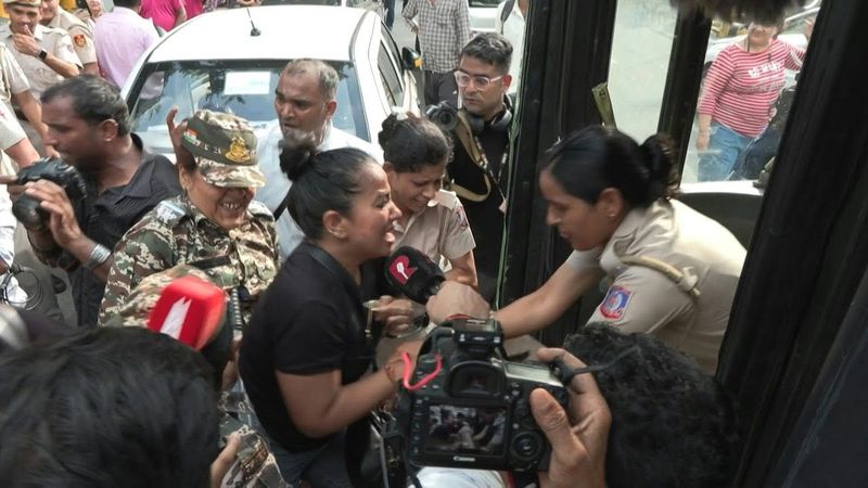 Indian activists protest order to remove Delhi's stray dogs | AFP