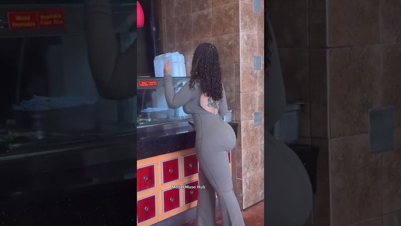 Coco Bunnie⭐Biography, Age, Habits, Heights & Beautiful Plus Curvy Fashion Model