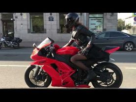 в чулках на мотоцикле?)) #мототаня