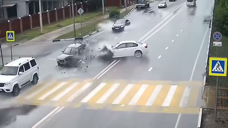 ОСТОРОЖНО!!! Подборка жестких аварий на дороге. Невезучие водители.