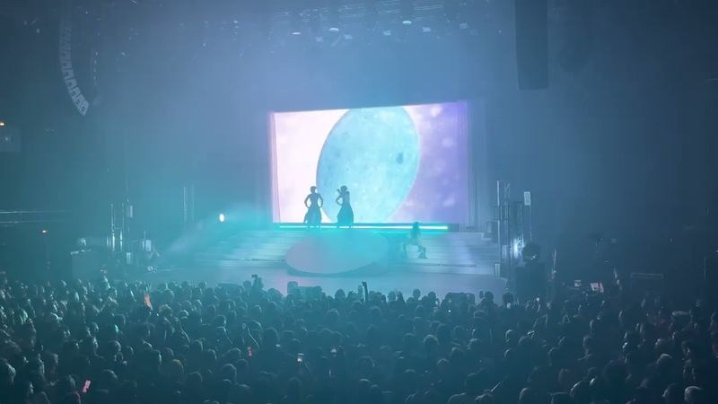 constant repeat _ charli xcx crash tour live @ acl live austin tx