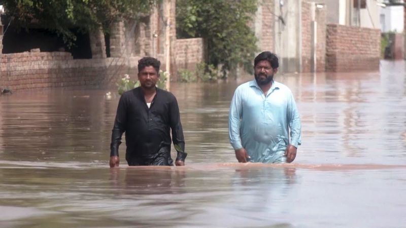 В Пенджабе наводнение топит деревни: уже 17 погибших