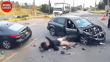 60 Shocking Car Crashes of Idiots In Cars Got Instant Karma You Wouldn't Believe if Not Filmed