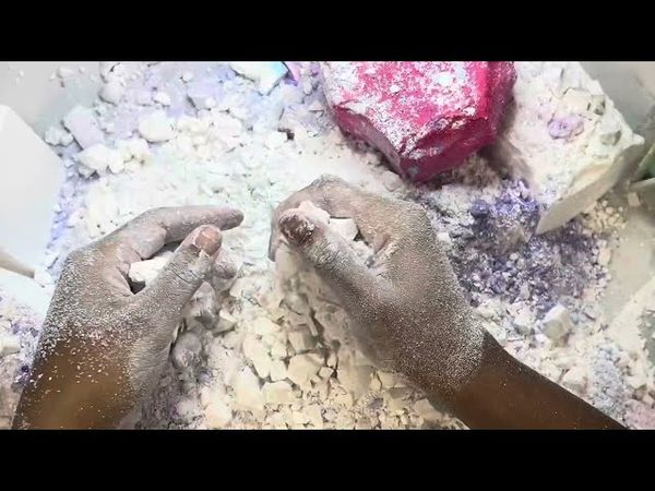 A Mountain of Soft Unpolished Gym Chalk - I love you! 💕