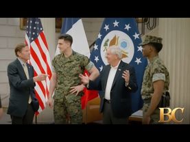 After talks with Zelenskyy and Macron, US senators warn: Putin ‘is preparing for more war’