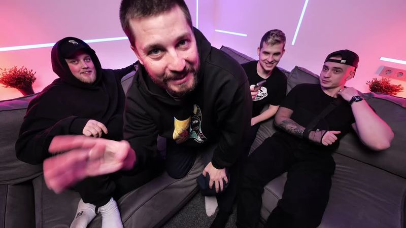 ПОКАЗАЛИ свои САМЫЕ ЗАШКВАРНЫЕ ФОТО!!! КАК теперь ЭТО УДАЛИТЬ ИЗ ИНТЕРНЕТА?!! Друзья #2