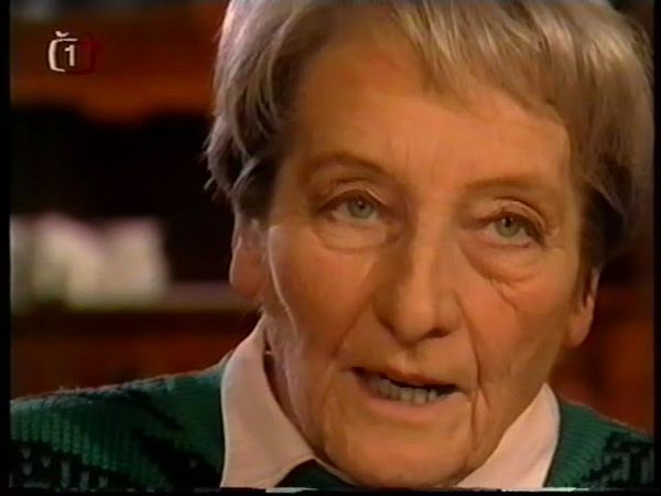 ČT 1 - 31.12.2002 - Dana Zátopková - Přání do roku 2003 + Půlnoc