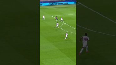 Pedri puts in a sweet ball and Rashford finishes it brilliantly 🍬  #fcbarcelona #championsleague