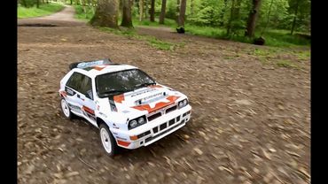 Maverick Strada RC Rally Car Lancia Delta HPI Tamiya Kyosho