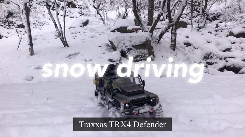 Traxxas TRX4 Defender snow driving Rc car