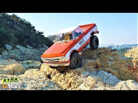 RC Car Xtra Speed XS01 SCX10 C10 Rock Climbing