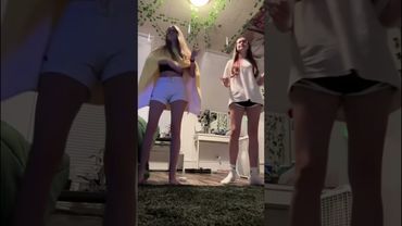 Dancing dancing, happy day