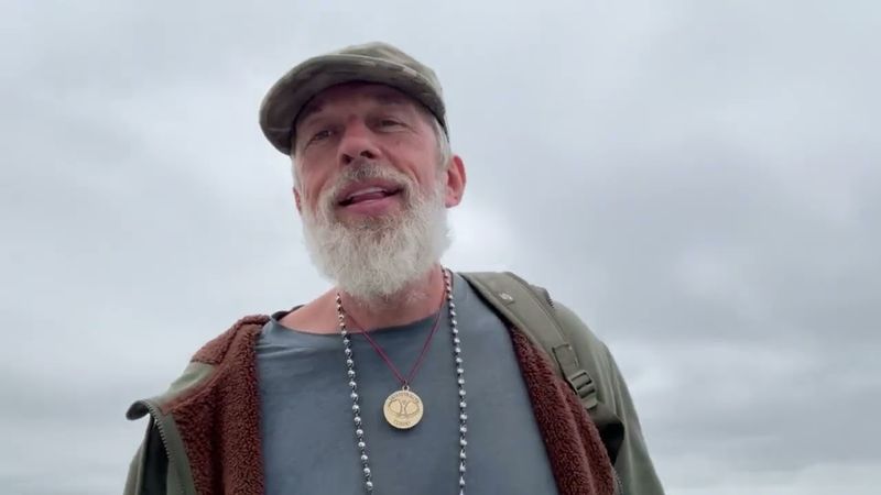 Запустил самолетики, а мог бы и дроны