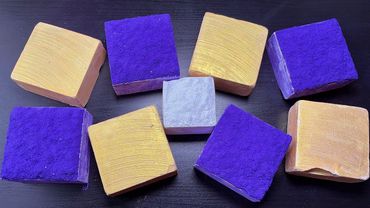 Fresh Gym Chalk w/ Holi Powder & Gold Mica + Sifting + Pressed Balls #zinniagymchalk 