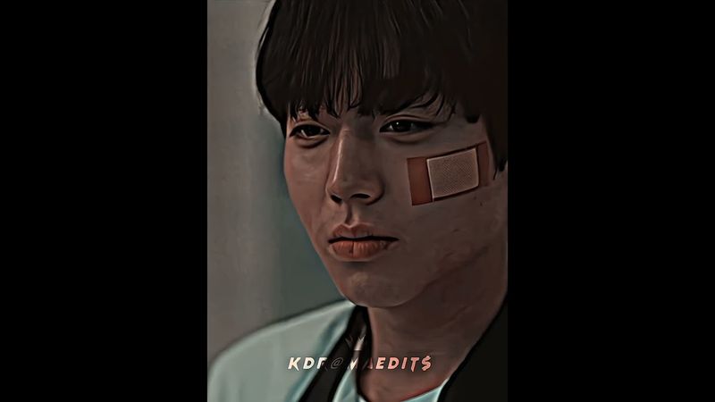 Si-eun’s first smile 😃🔥🎬 #weakhero #weakheroclass1 #suho #sieun #baku #gotak #viral #fyp #trending