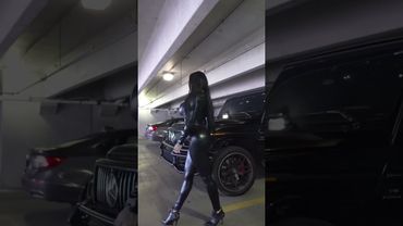 Lola Vs. Lindi - Dark Leather & Latex Fashion Barbie & Instagram Lifestyle Curvy Influencer Battle