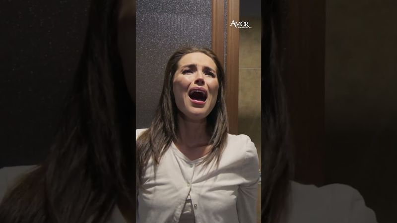 Lucía colapsa emocionalmente #AmorAmargoUS #Uninovelas