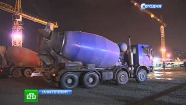 В Петербурге заливают фундамент «Лахта центра»