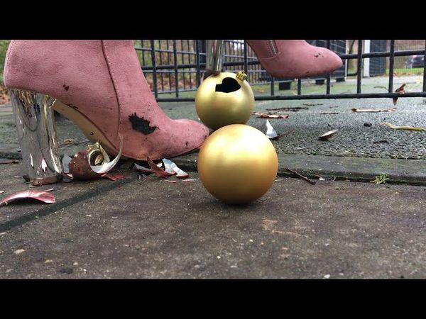 Christmas Eve – Christmas balls and Heels