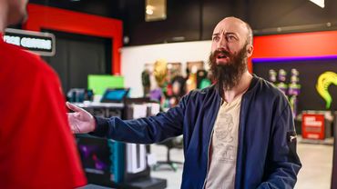 КОГДА ОТКАЗЫВАЕШЬСЯ ОТ БЛАГОТВОРИТЕЛЬНОСТИ В МАГАЗИНЕ