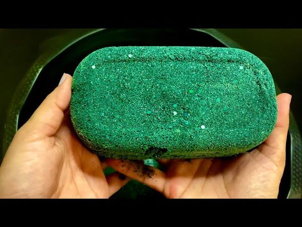 Asmr - crunchy baking soda crush - glitter mix - red baking soda