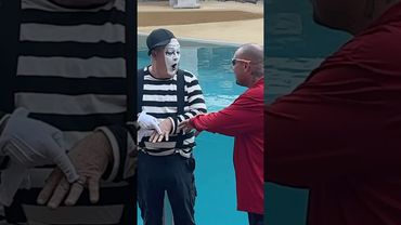 Best moments Tom mime Seaworld to make you laugh 😂🤣 #seaworldmime #tomthemime #fun #mime