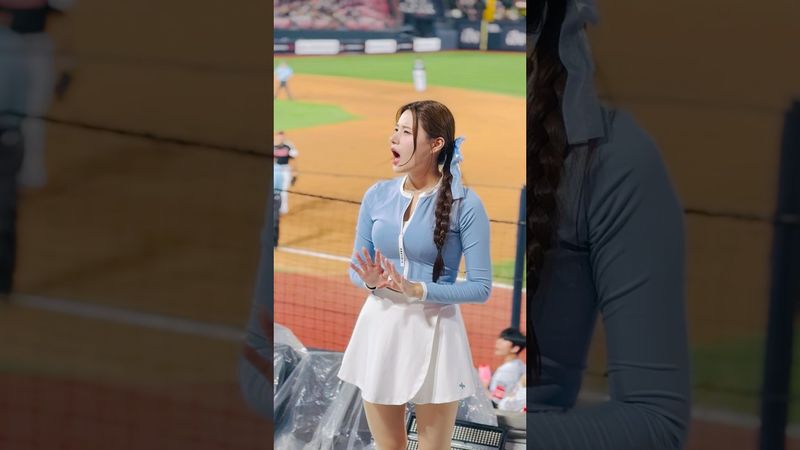 파울볼에 놀라는 예삐 #이예빈 #이예빈치어리더#ktwiz #kt위즈 #kt위즈치어리더