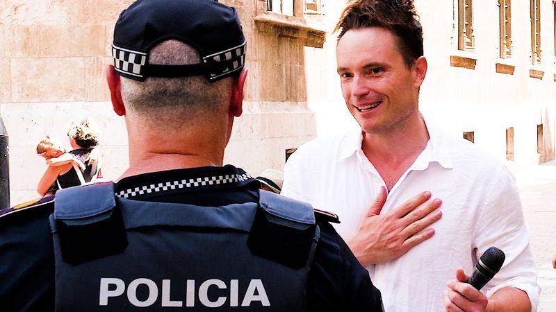 Graue Nacht – Reaktion der Polizei auf russisches Lied auf Europas Straßen