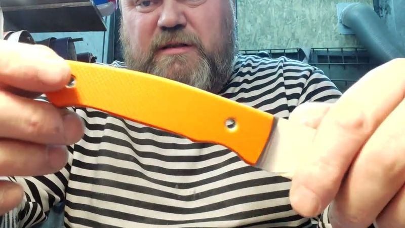 Как очистить яркую рукоять ножа, показываю на примере нового ножа после обработки.