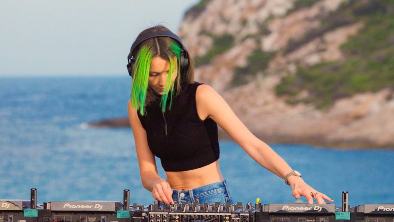 Miss Monique -  Siona Records: VI Anniversary @ Ibiza 2025 [Progressive House DJ Mix]