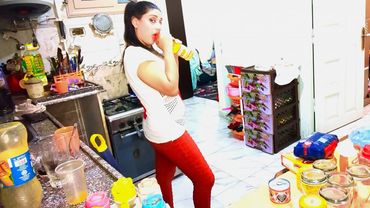 طبخت وأنا بنفض الثلاجة  والبنطلون اتقطع  بس الأكل طلع حكاية من وسط معركة التنظيف