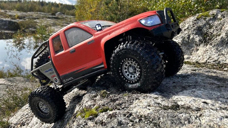 Axial SCX6 Trail Honcho - Large scale Rock Crawling & Mud offroad adventure