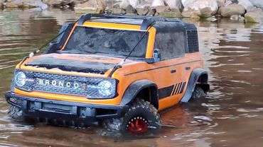 RC CRAWLER HB R1001 BRONCO 4X4 OFF-ROAD RIVER ADVENTURE