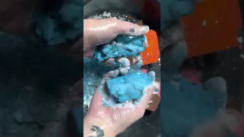 White & Dyed Fresh Chalk