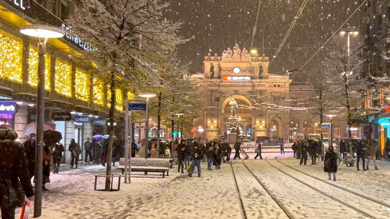 Zurich Heavy Snowfall Christmas lights walk 🌨 ❄️ Snowstorm 4K winter walking tour Switzerland 🇨🇭