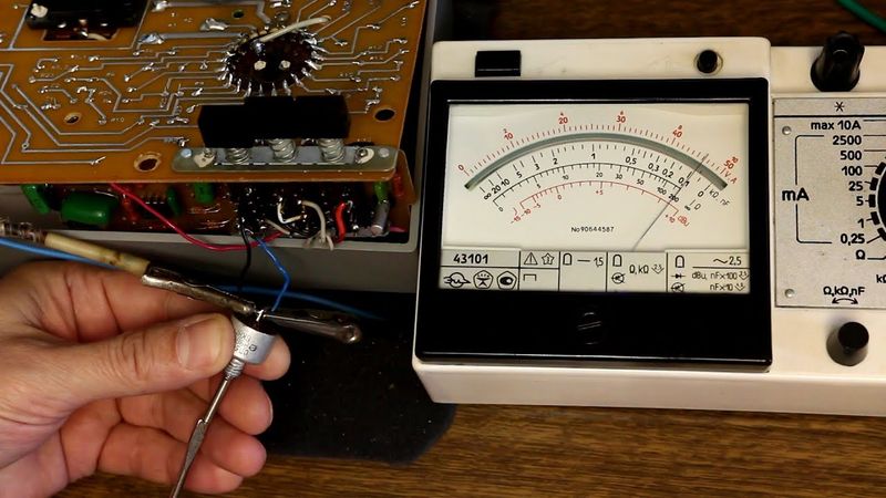 Tester 43101 - measuring some resistors, cleaning the switch, checking zero setting potentiometer.