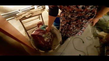 Как насыпать смесь, чтоб не было пыли.