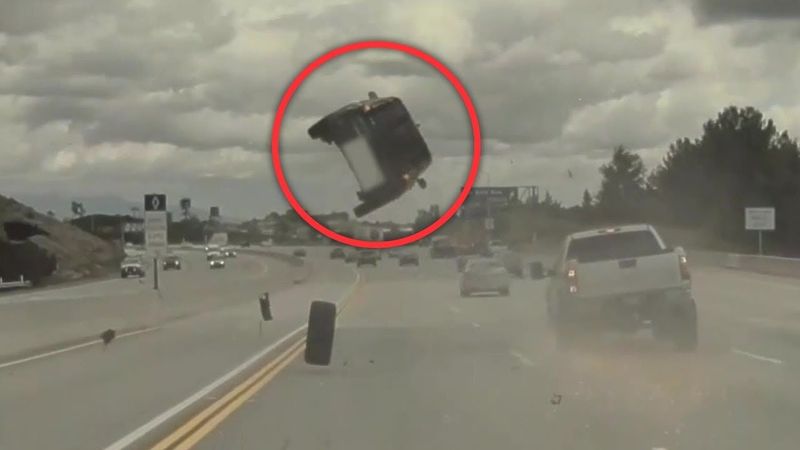 Аварии и дтп.Авто колеса и колодцы