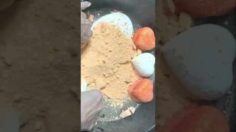 Gym Chalk Hearts 💛🤍