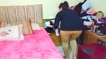 غرفة النوم اتغسلت من جواها  كل قطعة عفش فيها حكاية… وأنا  سمعتها!