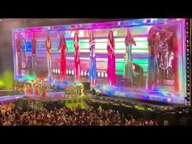 Waka Waka las mujeres ya no lloran World Tour Miami Pies Descalzos Peru presente