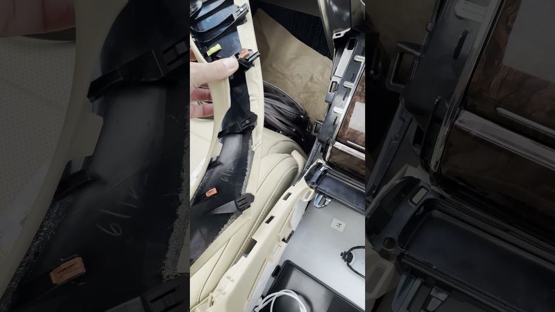 Снятие магнитолы Aplhard 2018-2020 H30 Япония