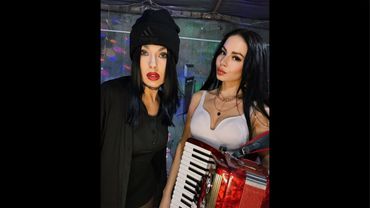 ПОЕМ, ТАНЦУЕМ, ИГРАЕМ НА 🪗, заказ песен в описании к стриму #стрим